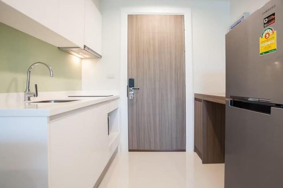 The sunshine bangsaray Apartment in Pattaya City