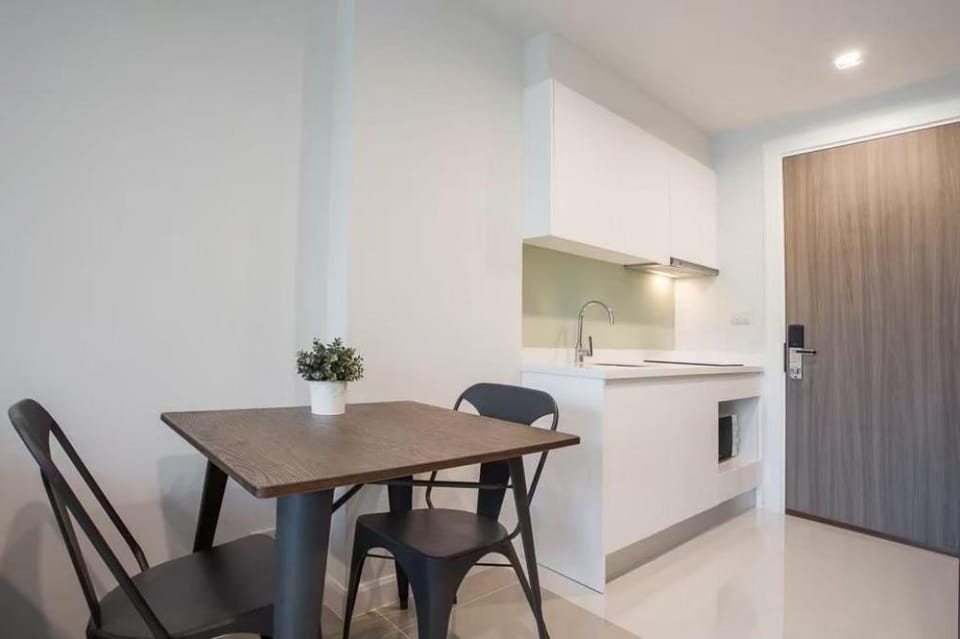 The sunshine bangsaray Apartment in Pattaya City