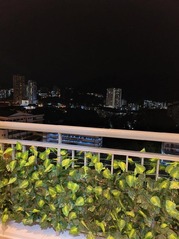 The Sun Bayan Lepas 4+2 pax Vacation rental in Bayan Lepas