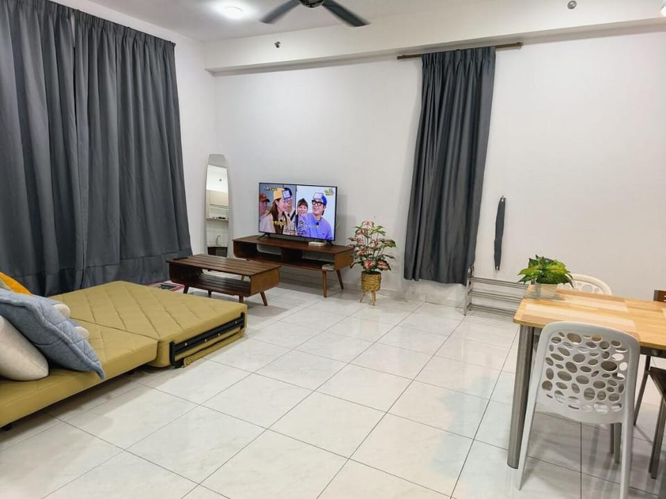 The Sun Bayan Lepas 4+2 pax Vacation rental in Bayan Lepas
