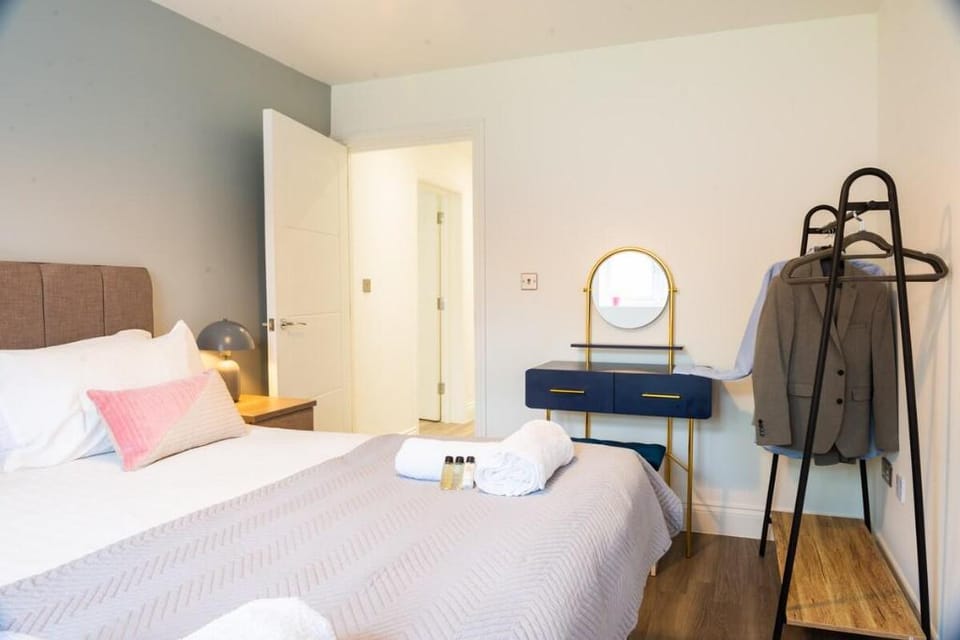 Modern 1 Bed Apart-Hatfield | FREE Parking | Wi-Fi Apartment in Hatfield