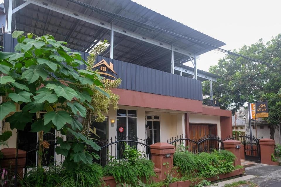 Koolkost near Stadion Maguwoharjo Hotel in Special Region of Yogyakarta