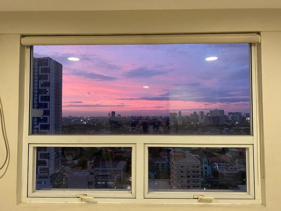 Two-Bedroom Gilmore Tower near Robinsons Magnolia Vacation rental in Quezon City