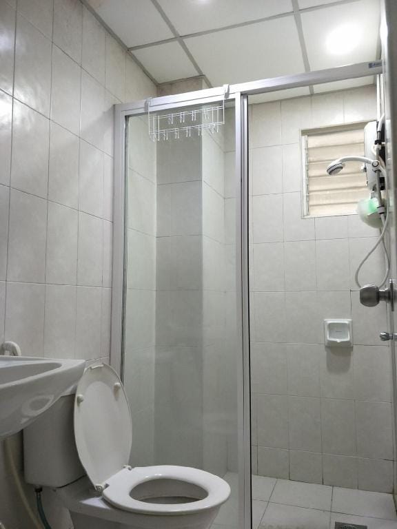 Apt B/3B2B/LRT/Subang Jaya/1-9pax/LRT/YSW Homes Vacation rental in Subang Jaya