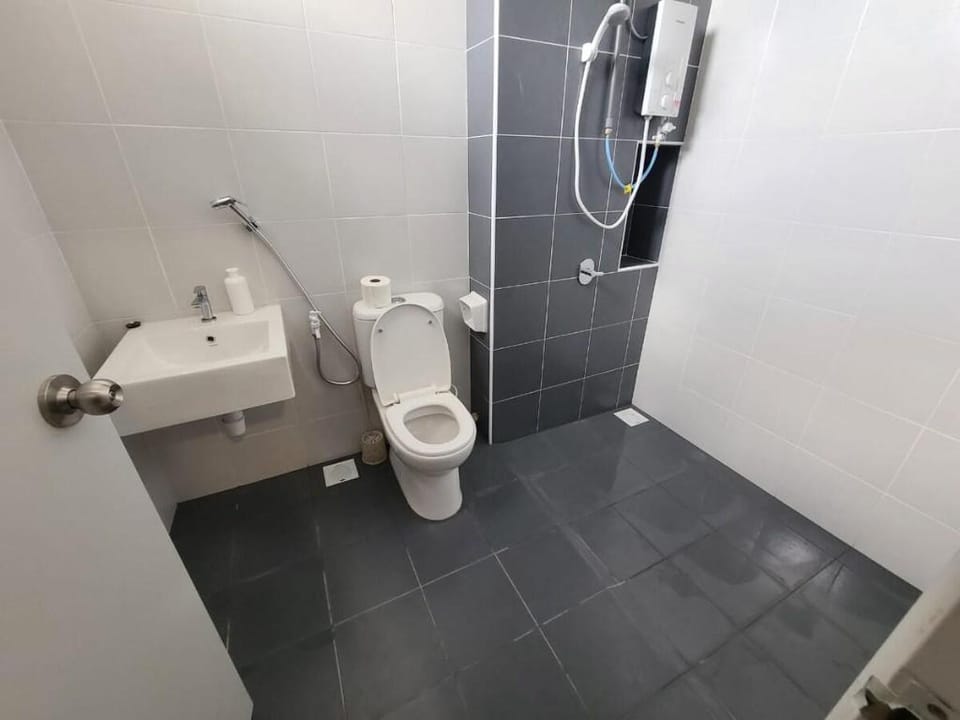 New Desaru Pengerang Homestay 16pax in Sebana Cove Vacation rental in Johor