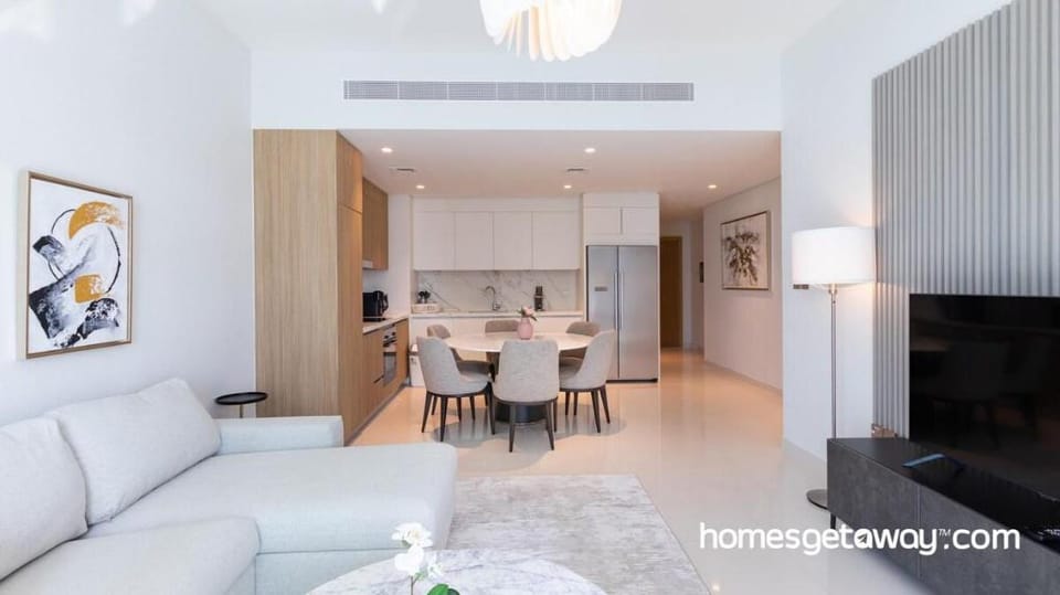 HomesGetaway - Luxury 2BR Apartment in Beach Vista Vacation rental in Dubai