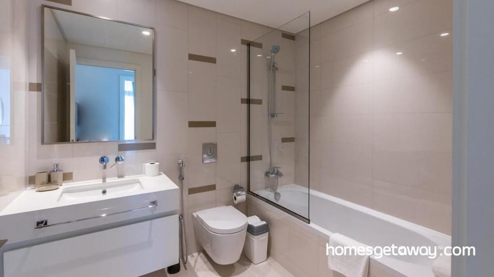 HomesGetaway - Luxury 2BR Apartment in Beach Vista Vacation rental in Dubai