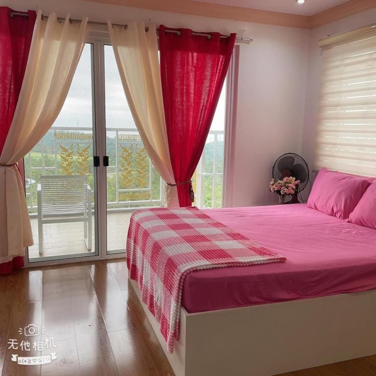 Tagaytay Lake View Home, your home away from home Vacation rental in Calabarzon