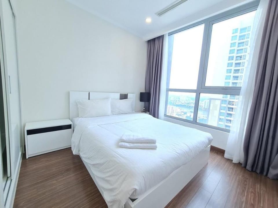 Vinhome Central Park Cho Thuê Hai Phòng Ngủ  Vacation rental in Ho Chi Minh City
