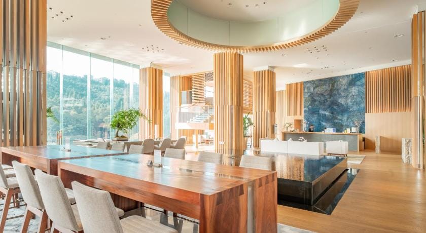 昆明玉龙湾湖景酒店 Hotel in China