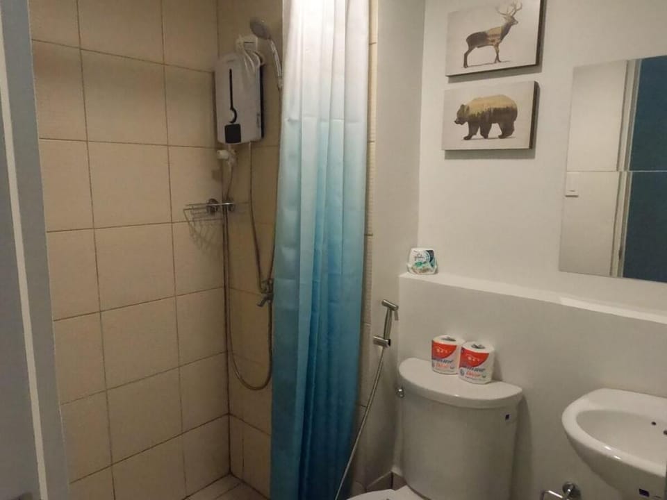 Netflix and Chill Staycation Studio Vacation rental in Tagaytay