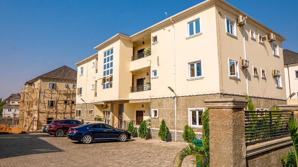 Utobert Apartments Abuja Hotel in Abuja