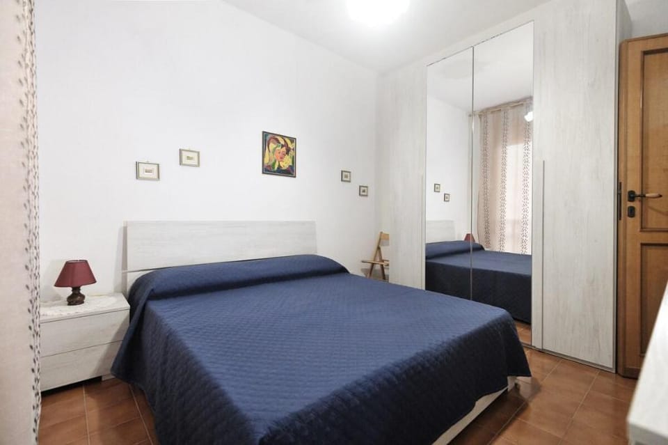 Angela's Home 500 mt dal mare Vacation rental in Fertilia