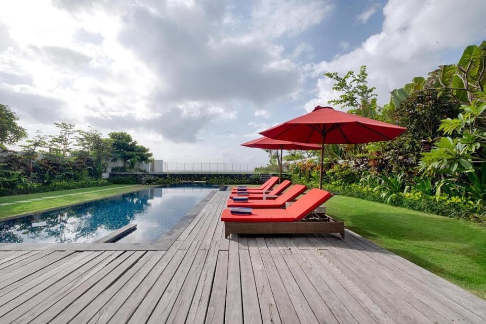 Romantic Beach Front 4 BR Villa with Private Pool Villa in Blahbatuh