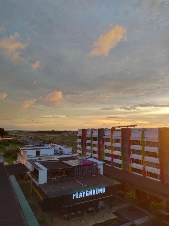 Aeropod Suites Stay in KK_King Bed Near Airport Apartment in Kota Kinabalu