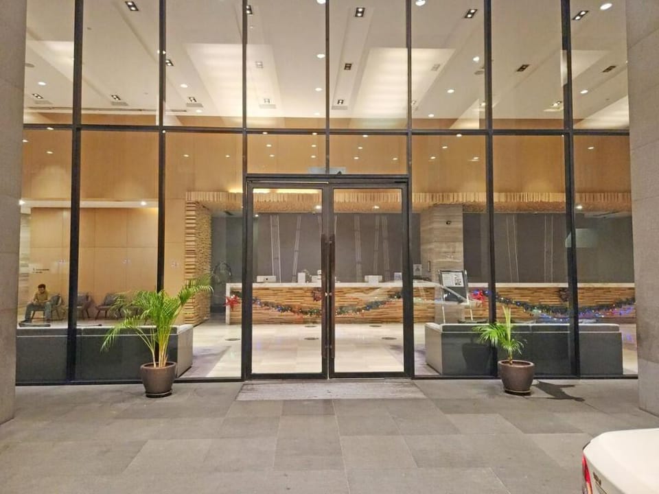 Luxurious and Peaceful! Special 2-BR Apt Suite Apartment in Federal Territory of Kuala Lumpur