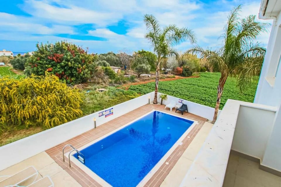 Villa Daisy - Flouressia Gardens Villas Villa in Famagusta District