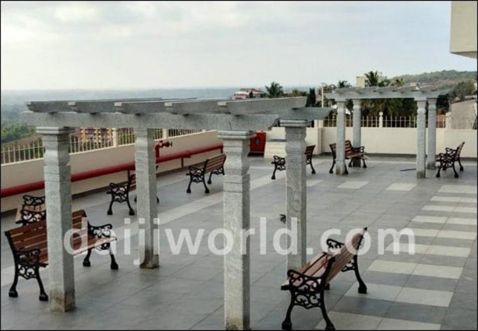 Private Room in 3BHK Homestay with Balcony Apartment in Karnataka