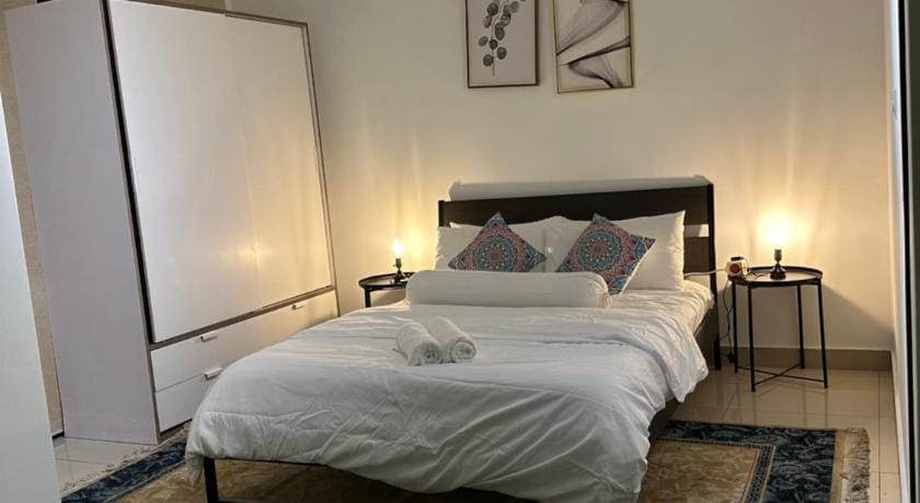 Horizon suite @ Trefoil Setia Alam Apartment in Selangor, Malaysia