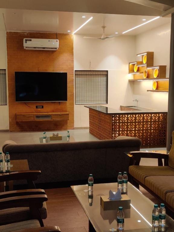 Villa (5BR) near MTDC Boat Club Vacation rental in Maharashtra