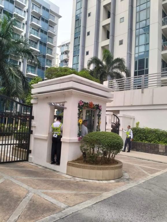 Nadzcondotel3 Two Palm Tree Villas across NAIA - 3 Villa in Pasay