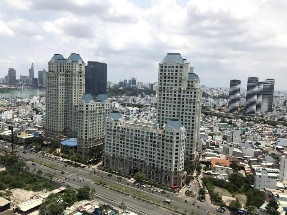 Vinhome Central Park Cho Thuê Hai Phòng Ngủ  Vacation rental in Ho Chi Minh City