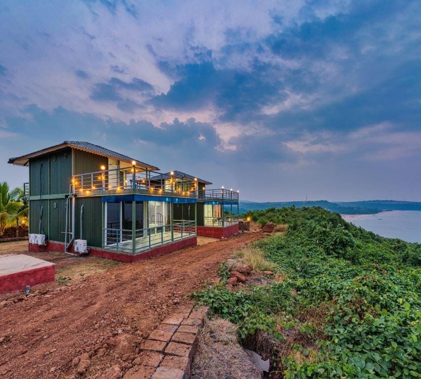 Aalayah Stays Hotel in Maharashtra