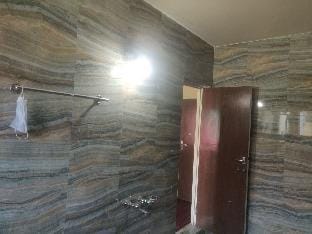 Cozy 4-bedroom rental apartment with free parking Apartment in India