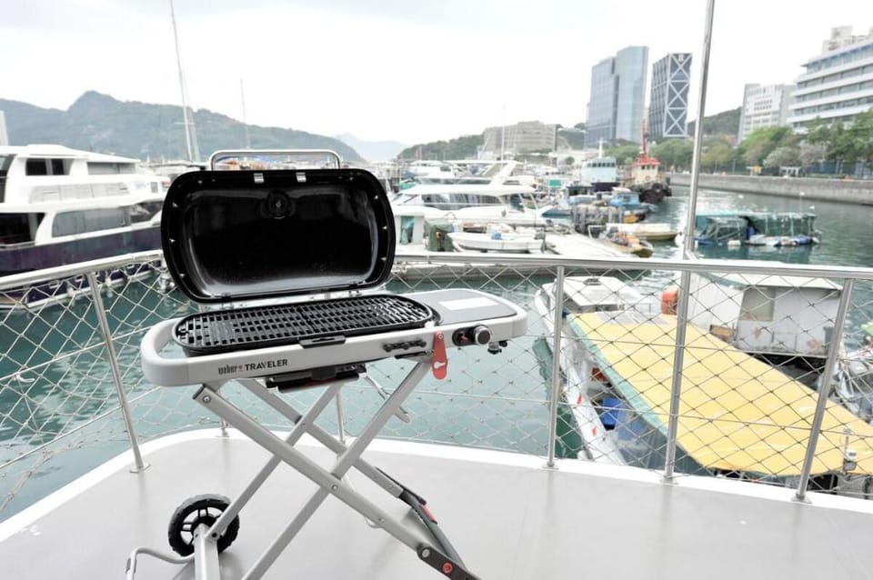 Spacious Party Houseboat - Whole Boat Vacation rental in Hong Kong