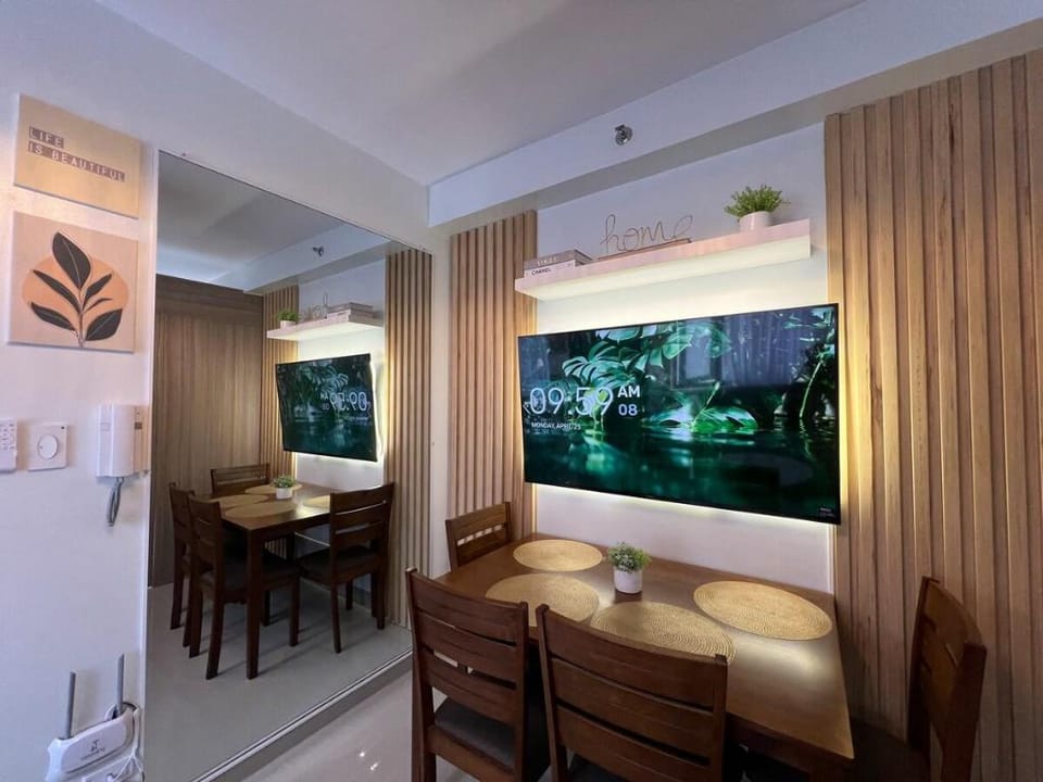 Modern Glam home near Mall of Asia Vacation rental in Pasay