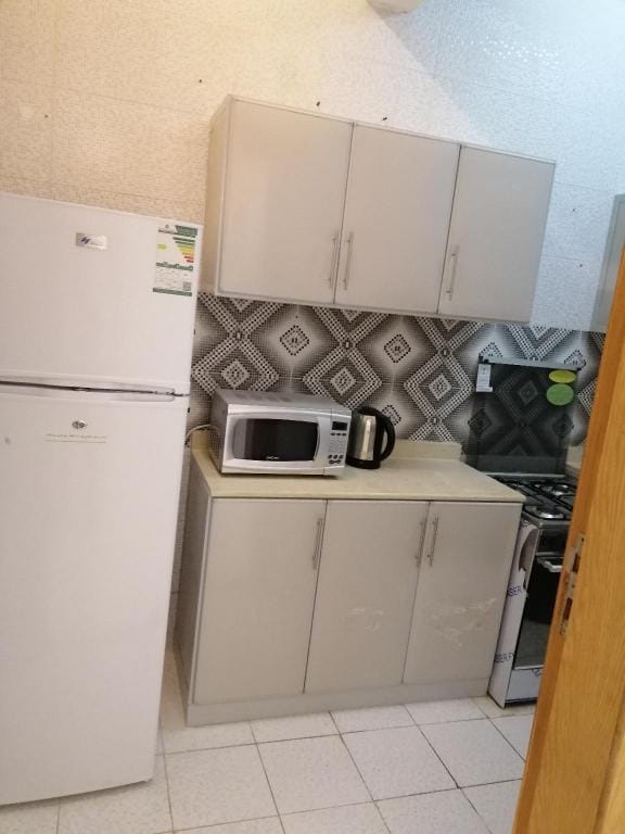 SAQRصقر 10 ( مجلس واسع غرفه نوم مطبخ)  Apartment in Riyadh
