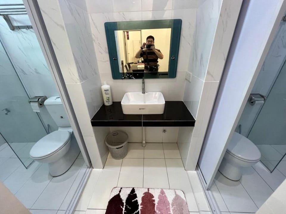 Jk>KingCentreHotel>18Pax>6BedR>5BathR Vacation rental in Kuching