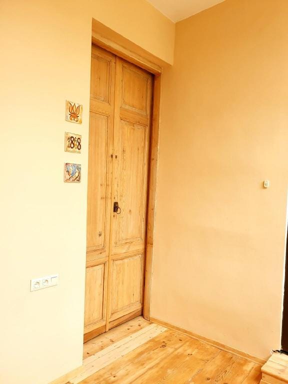 Luxury 2-bedroom Historic Apartment Tbilisi Center Apartment in Tbilisi, Georgia