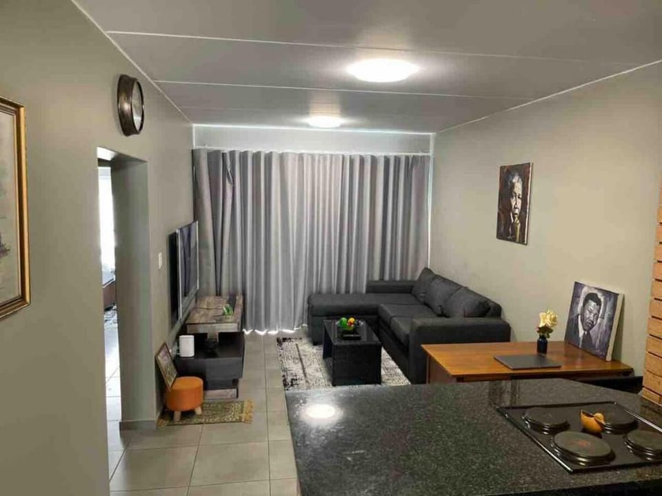 Comfort & Safety first and foremost. Lovely 2 BR Vacation rental in Sandton