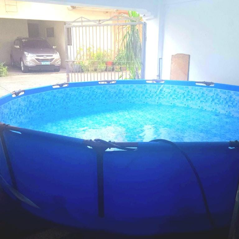 TAAL VIEW Townhouse with Pool, Netflix,Videoke PS4 Vacation rental in Tagaytay