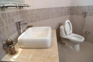 Isle of Highland Tours Guest House  Apartment in Pakistan