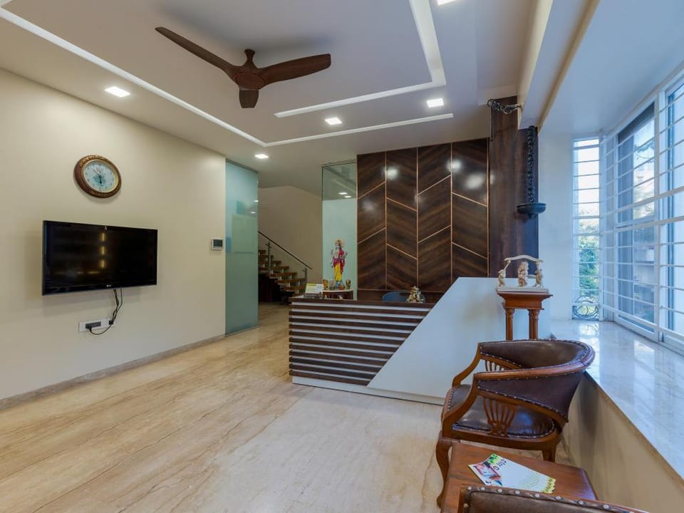 CHIRAYU EXECUTIVE SUITES Hotel in Pune