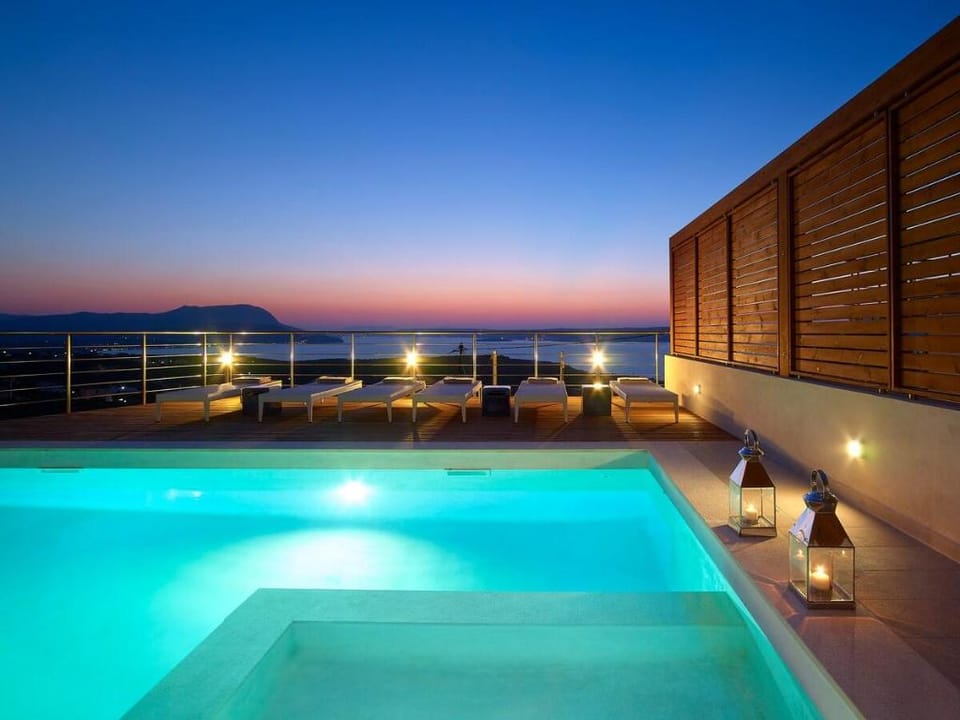 Three bedroom Villa Panoramic Sea Views by Delfus Villa in Crete