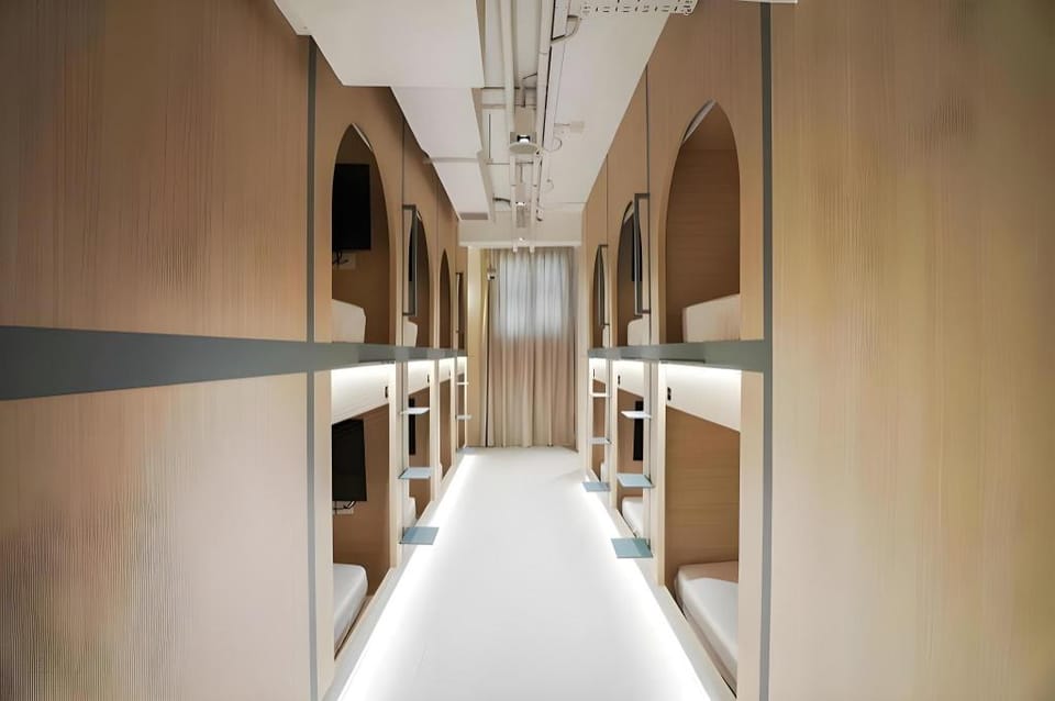 Jyu Capsule Hotel Hostel in Singapore
