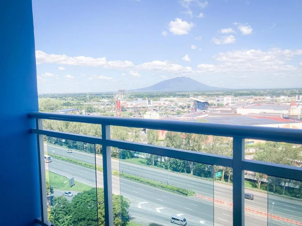 The Nook: Your Daily Gateway at Azure North Resort Apartment in Calabarzon