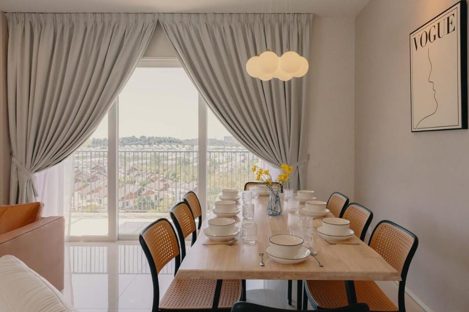 NEW! Spacious French Verdi 10pax 3BR WonderfulView Apartment in Selangor, Malaysia