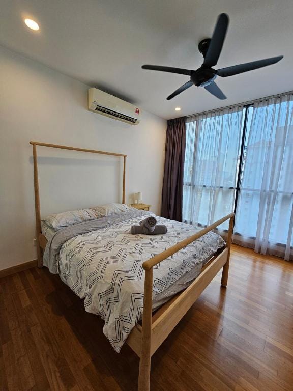 ThreeBRUnit in KL Gateway Mall / Midvalley Bangsar Apartment in Petaling Jaya