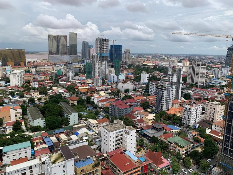 DA3M, Perfect Unit in Central, Swimming Pool &Gyms Apartment in Phnom Penh Province
