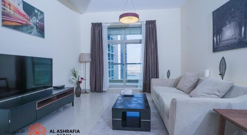 Spacious 2BR apartment in Sport City Apartment in Dubai