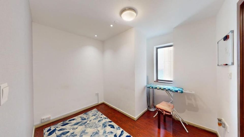 Gorgeous 3-Bedroom Apt. Complete with Maid's Room Apartment in Dubai