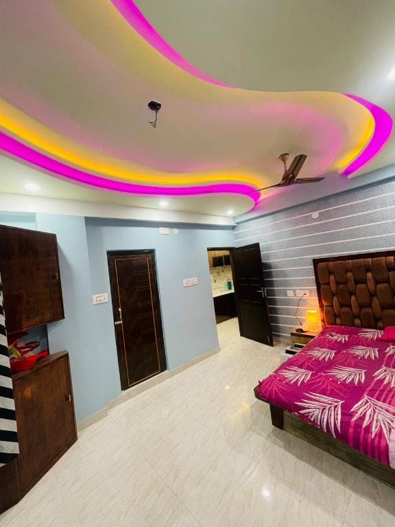 fully furnished premium 2BHK with big leaving room Apartment in Kolkata