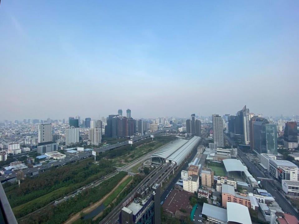 Spacious / Stylish / Modern / City-Centre Apartment in Bangkok