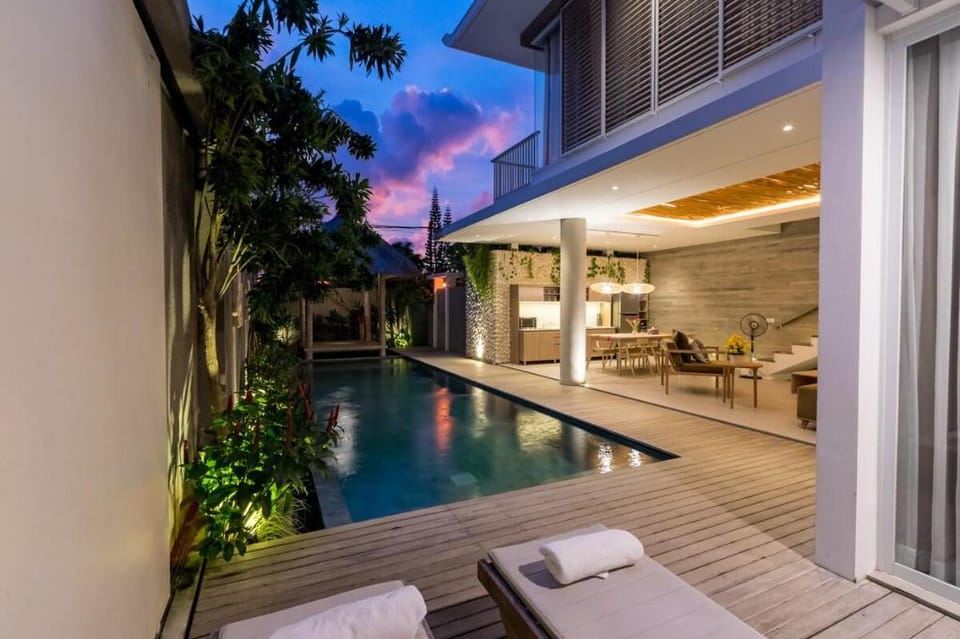 Swan Villa 2 by Villa Finder Villa in North Kuta