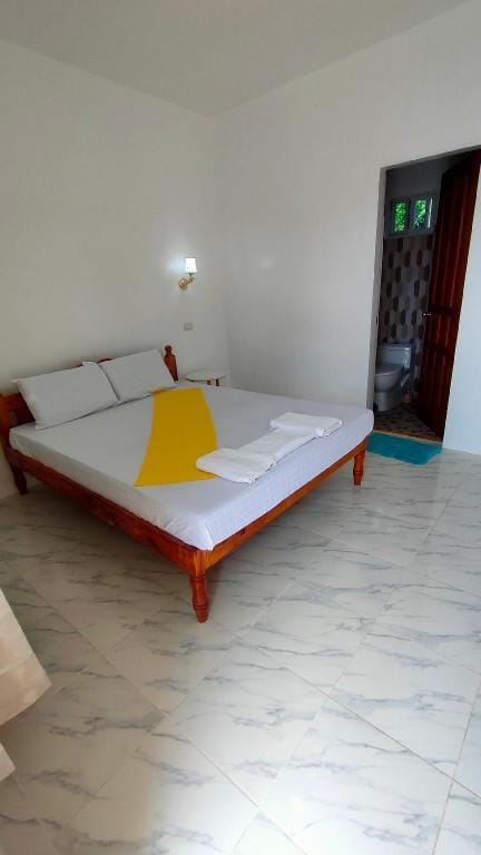 Ivory Castle, Residences, Room 3 Apartment in Central Visayas
