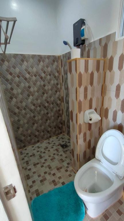 Ivory Castle, Residences, Room 3 Apartment in Central Visayas